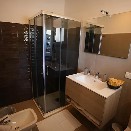 Nocleg ze śniadaniem Suites&rooms Piazza Dei Martiri