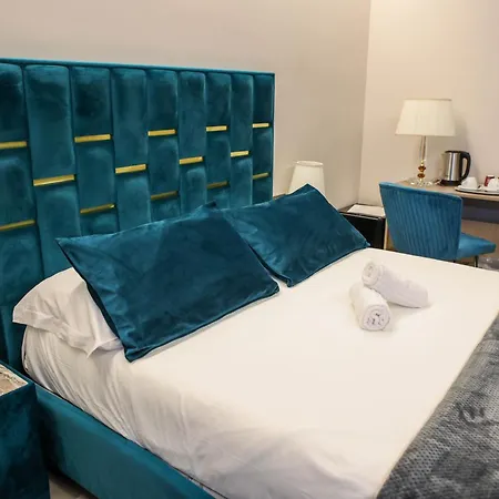 Suites&rooms Piazza Dei Martiri 4* 卡塔尼亚