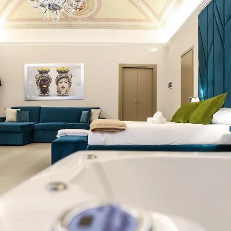 Suites&rooms Piazza Dei Martiri 4*