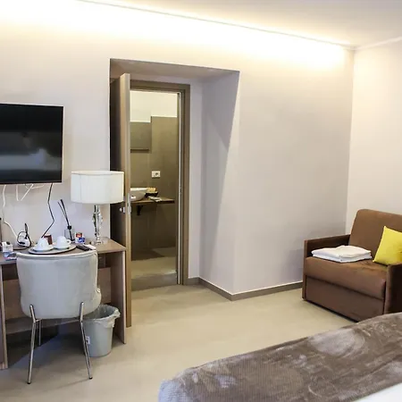 住宿加早餐酒店 Suites&rooms Piazza Dei Martiri