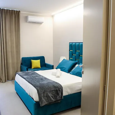 Suites&rooms Piazza Dei Martiri 住宿加早餐酒店 卡塔尼亚