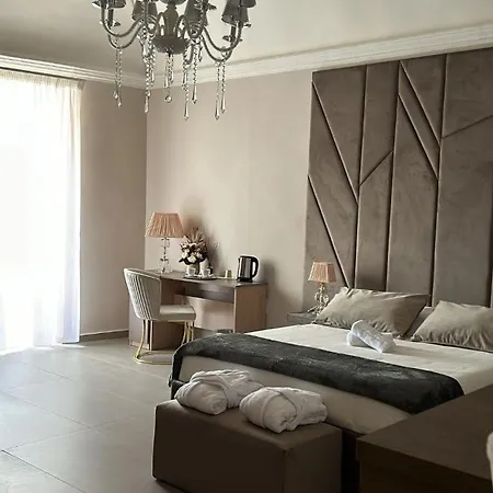 Suites&rooms Piazza Dei Martiri * Catania