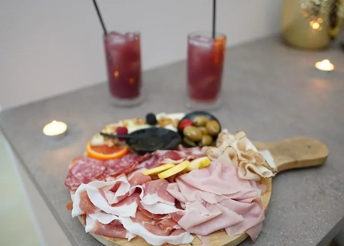 Suites&rooms Piazza Dei Martiri Bed & Breakfast 4*