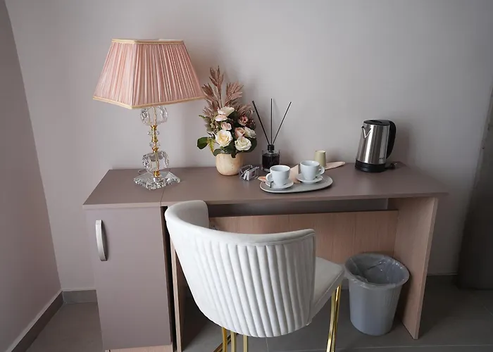 Bed & Breakfast Suites&rooms Piazza Dei Martiri 4*