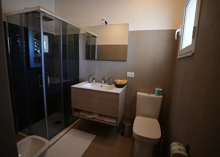 Suites&rooms Piazza Dei Martiri Bed & Breakfast